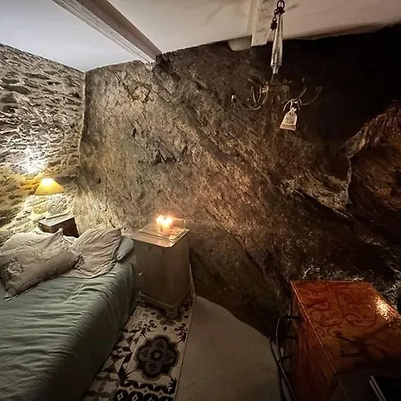 Le Garage Et Wine Cave, Unique Chic, 200m