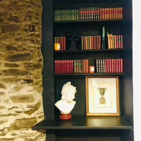 Le Garage Et Wine Cave, Unique Chic, 200m